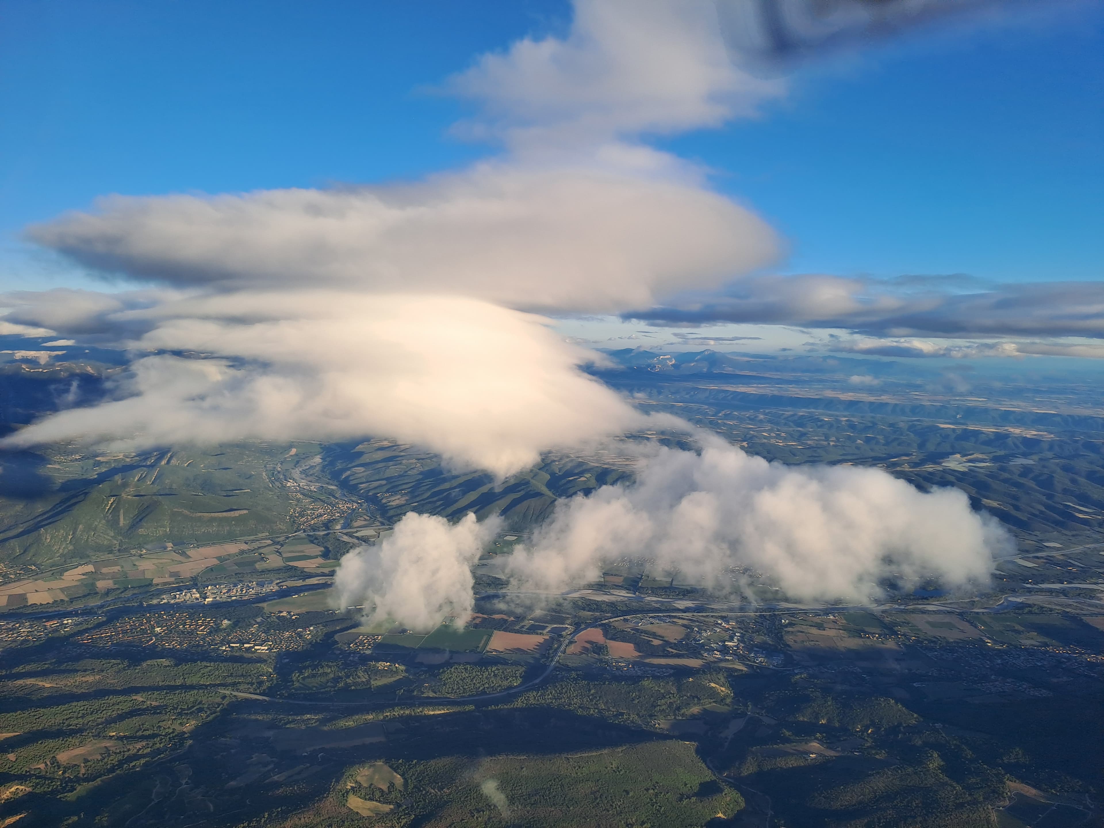 Reticular clouds
